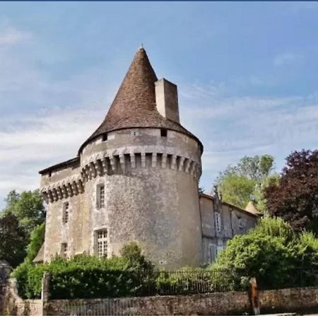 לינה וארוחת בוקר Javerlhac-et-la-Chapelle-Saint-Robert Chez Sarah - L'Escapade מראה חיצוני תמונה